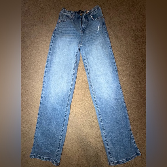 BCBGeneration Denim - BCBGeneration Blue Straight Leg Jeans